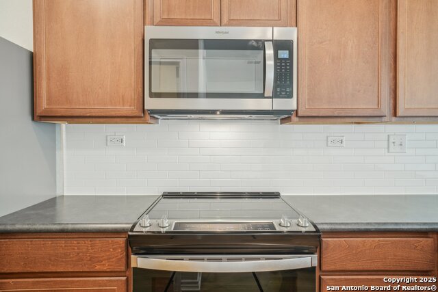 Image 13 of 32 For 11502 Lemonmint Parkway