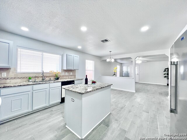 Listing photo id 20 for 5807 Barton Hollow