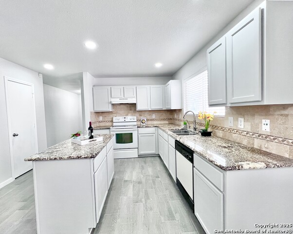 Listing photo id 24 for 5807 Barton Hollow