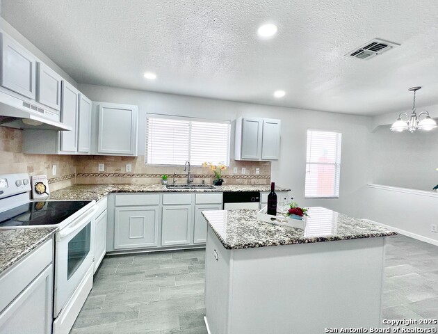 Listing photo id 35 for 5807 Barton Hollow