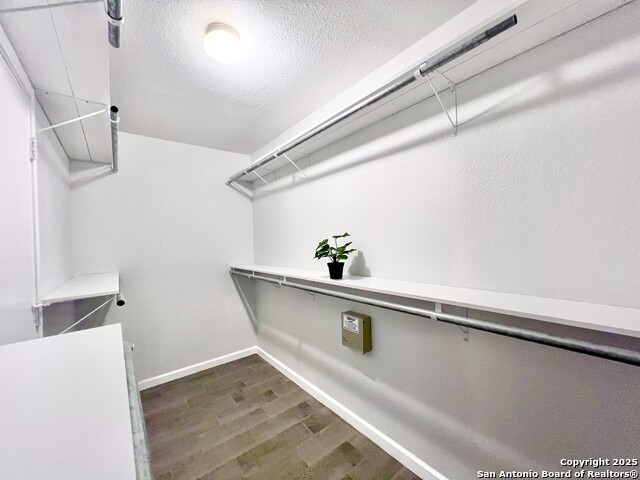 Listing photo id 42 for 5807 Barton Hollow
