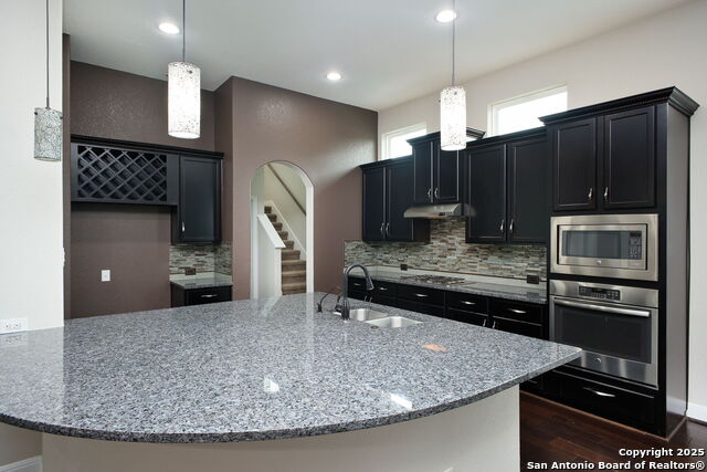 Image 11 of 31 For 8534 Nichols Stone