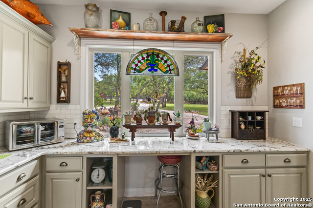 Image 12 of 45 For 2467 Palomino Springs