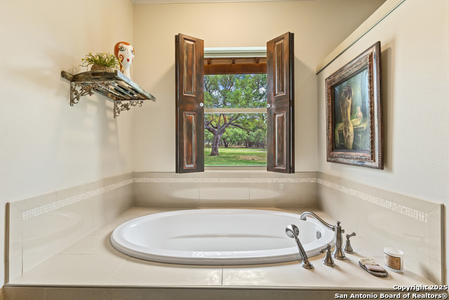 Image 19 of 45 For 2467 Palomino Springs