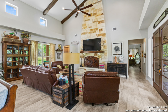 Image 8 of 45 For 2467 Palomino Springs