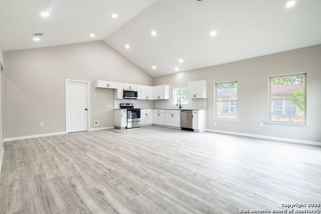 Details for 908 Plum  , Floresville, TX 78114