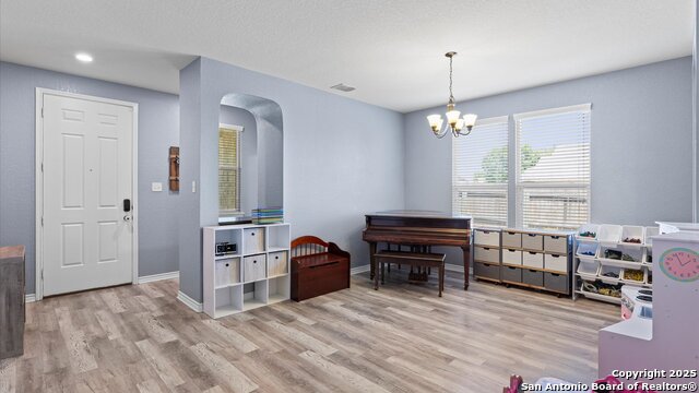 Image 4 of 29 For 9458 Copperway