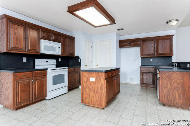 Image 10 of 26 For 726 Point Breeze