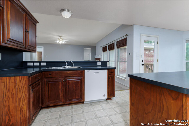 Image 11 of 26 For 726 Point Breeze