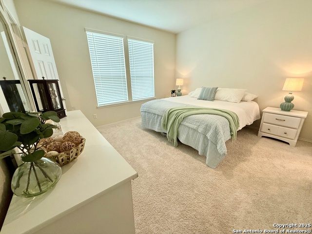 Listing photo id 9 for 7307 Harvest Bay