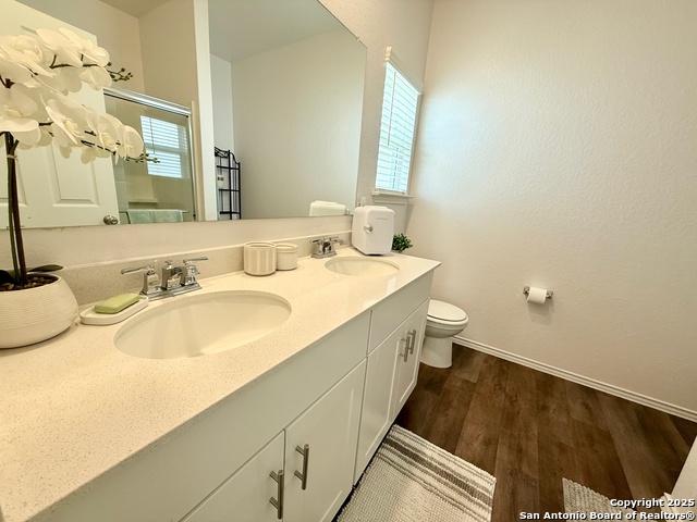 Listing photo id 12 for 7307 Harvest Bay