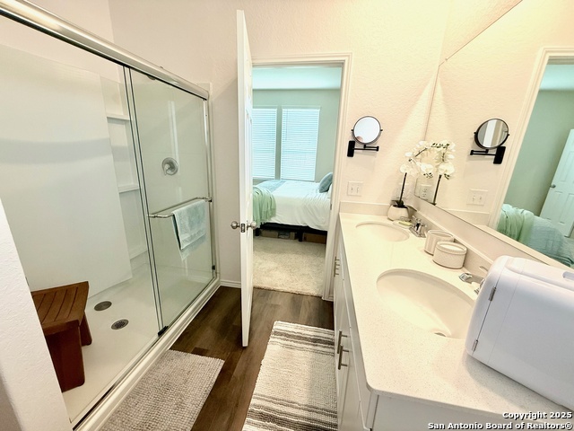 Listing photo id 15 for 7307 Harvest Bay