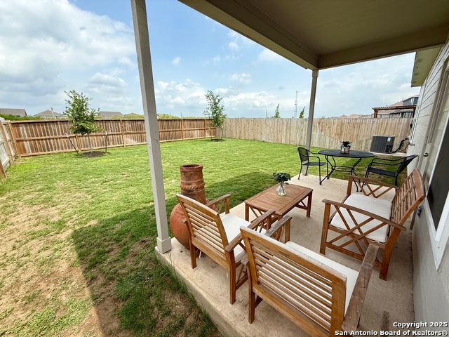 Listing photo id 26 for 7307 Harvest Bay