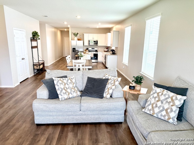 Listing photo id 7 for 7307 Harvest Bay