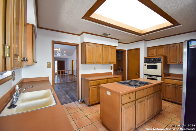 Image 15 of 39 For 15019 Churchill Estates
