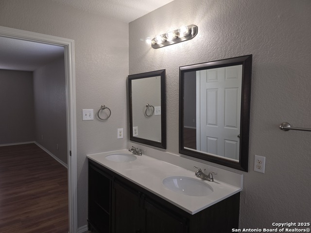 Image 12 of 17 For 205 Hawk Meadows