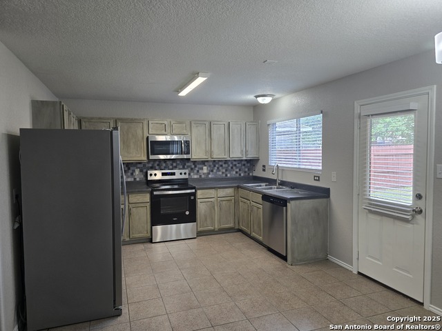 Image 7 of 17 For 205 Hawk Meadows