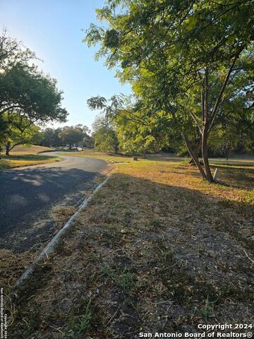 Image 18 of 18 For 126 128 130 132 Hampton Dr W