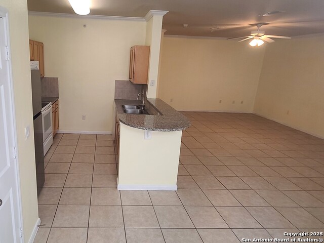 Image 12 of 30 For 6160 Eckhert  Apt 6
