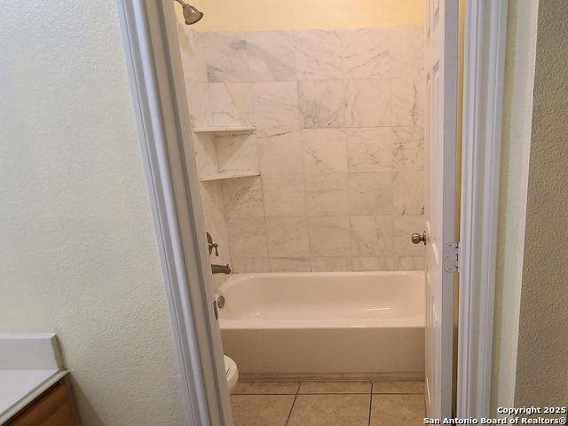 Image 22 of 30 For 6160 Eckhert  Apt 6