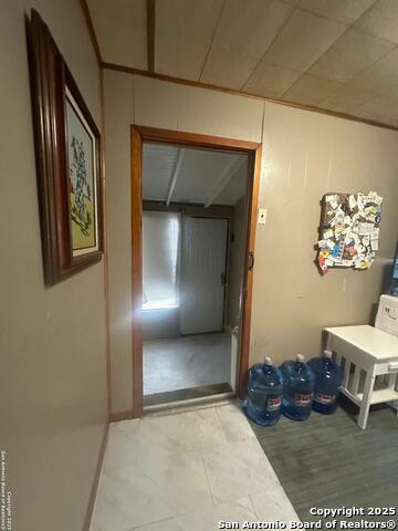 Listing photo id 10 for 619 Pecan
