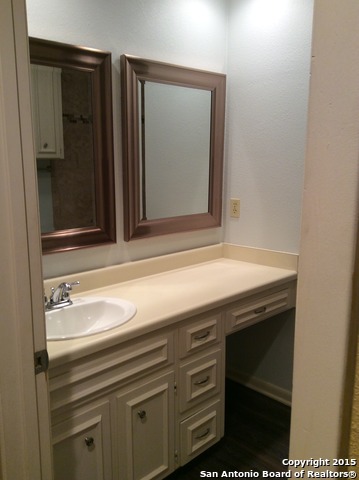 Image 11 of 26 For 7926 Broadway  703