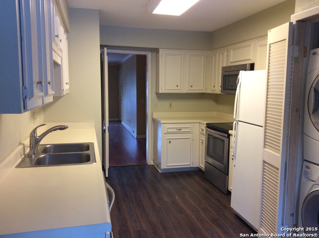 Image 4 of 26 For 7926 Broadway  703