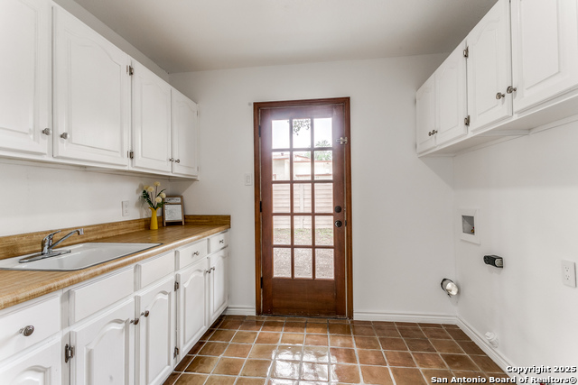 Listing photo id 20 for 1422 Synandra