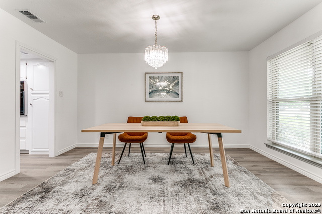 Listing photo id 4 for 1422 Synandra
