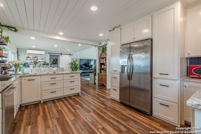 Image 10 of 83 For 3951 Briar Hollow