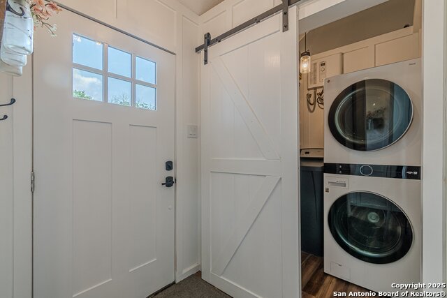 Image 16 of 83 For 3951 Briar Hollow