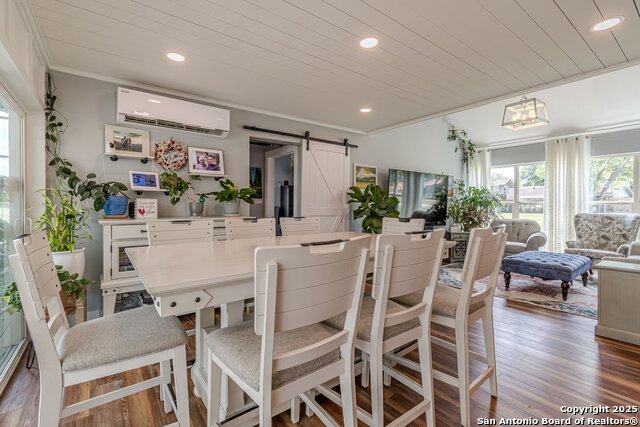 Image 18 of 83 For 3951 Briar Hollow