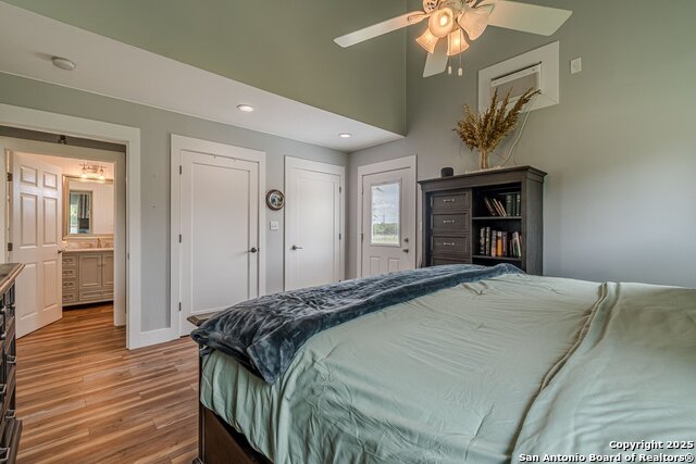Image 28 of 83 For 3951 Briar Hollow