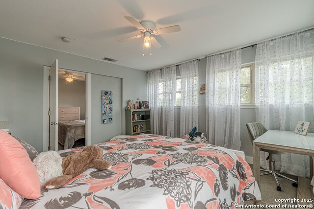 Image 40 of 83 For 3951 Briar Hollow
