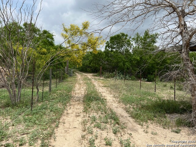 Details for 15828 Fm 775, Floresville, TX 78114