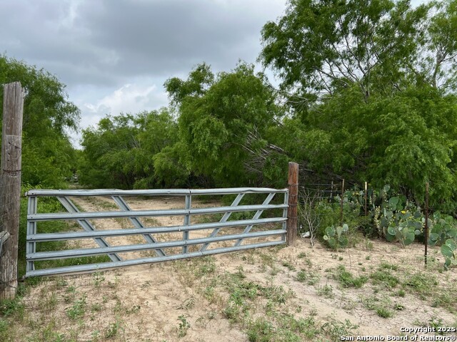 Image 2 of 17 For 15828 Fm 775