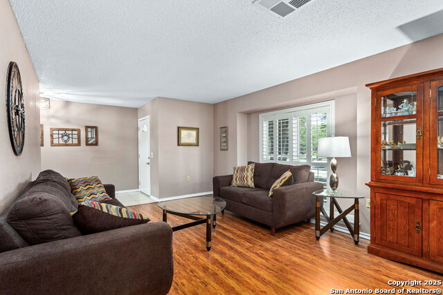 Image 10 of 25 For 5919 Pineway