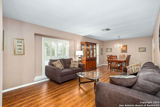Image 11 of 25 For 5919 Pineway