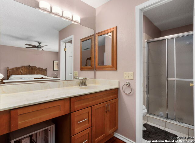 Image 18 of 25 For 5919 Pineway