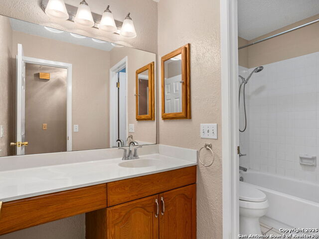 Image 20 of 25 For 5919 Pineway