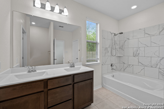Image 18 of 26 For 4650 Trevor Way