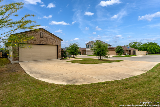 Image 3 of 26 For 4650 Trevor Way