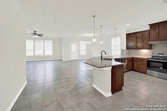 Image 5 of 18 For 5312 Espinoso Way