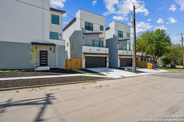 Image 27 of 30 For 1030 Wyoming St