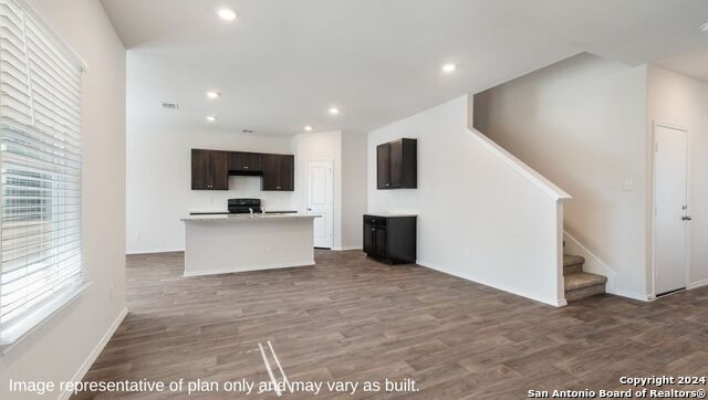 Image 5 of 32 For 3044 Lindenwood Way
