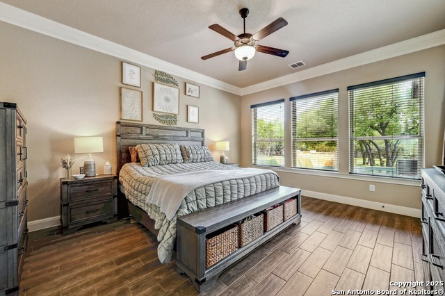 Image 12 of 31 For 101 La Rosa Drive