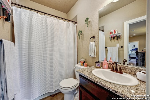 Image 21 of 31 For 101 La Rosa Drive