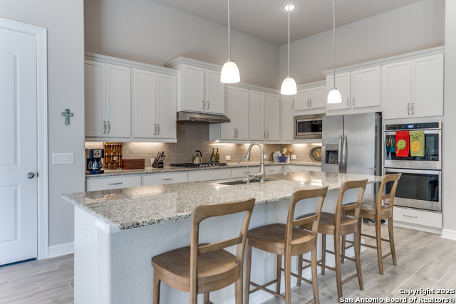 Image 10 of 26 For 28834 Bluebottle