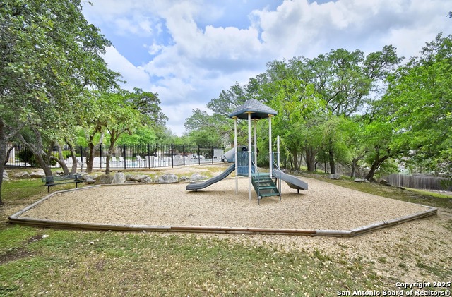 Image 41 of 41 For 19538 Azure Oak