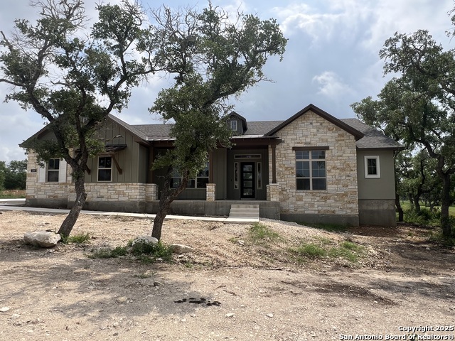 Details for 399 James  , Castroville, TX 78009